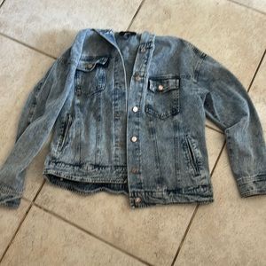 Forever 21 size large loose fit hooded jean jacket